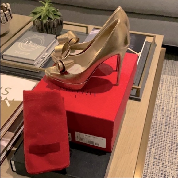 VALENTINO Metallic Couture Bow Pump - Picture 6 of 11